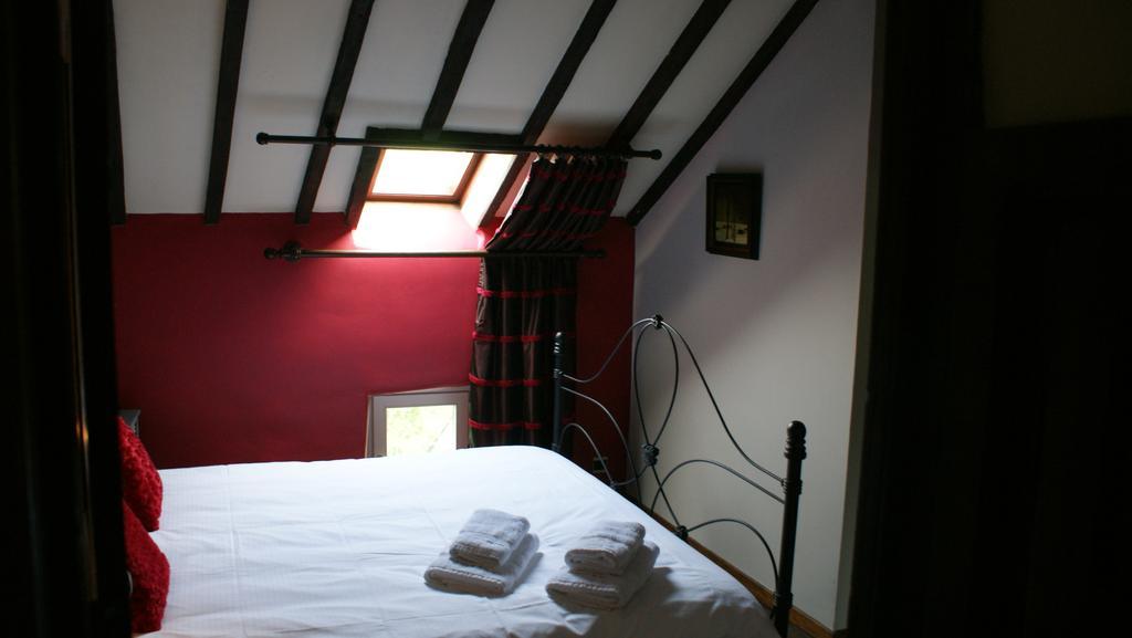 B&B Le Secret Du Bois Bourseigne-Vieille Quarto foto
